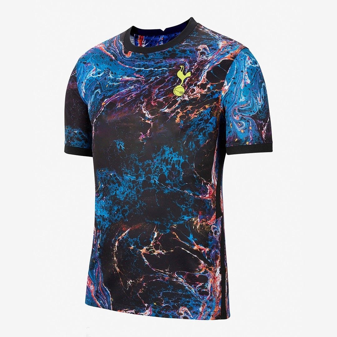 SOCCER UNIFORMS & FAN JERSEYS